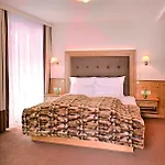 Garni Urezza Hotel Ischgl