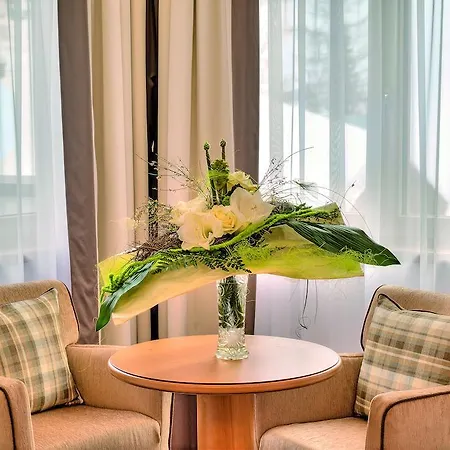 Garni Urezza Hotel